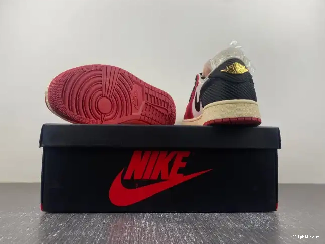 FN0432-017 Air Low Home x Room Trophy 1 OG Jordan 0615
